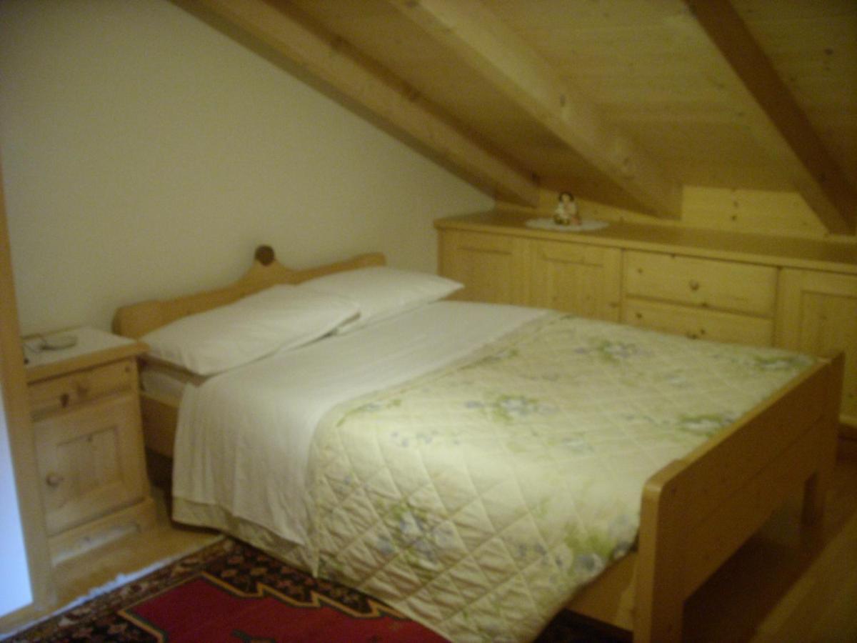 Albergo Garni' Laura Baselga di Pinè Eksteriør billede